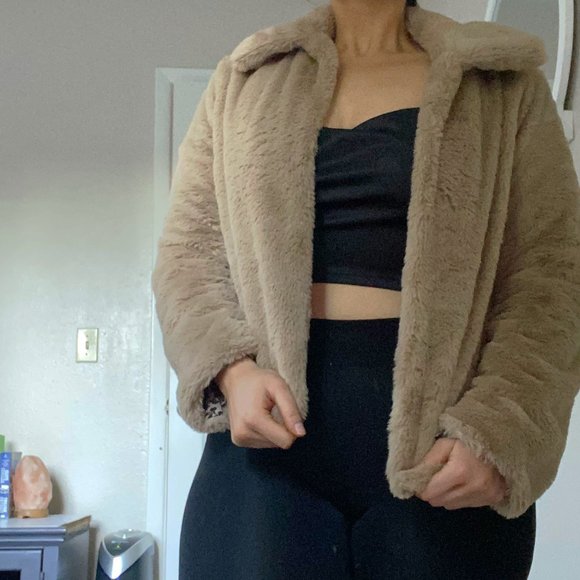 Tan EXTRA Fuzzy Jacket - Picture 2 of 7